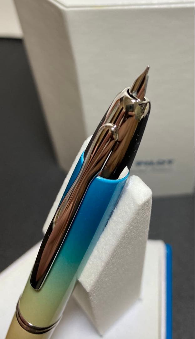 PILOT キャップレス 2024年限定色　シーショア　F 万年筆　新品未使用