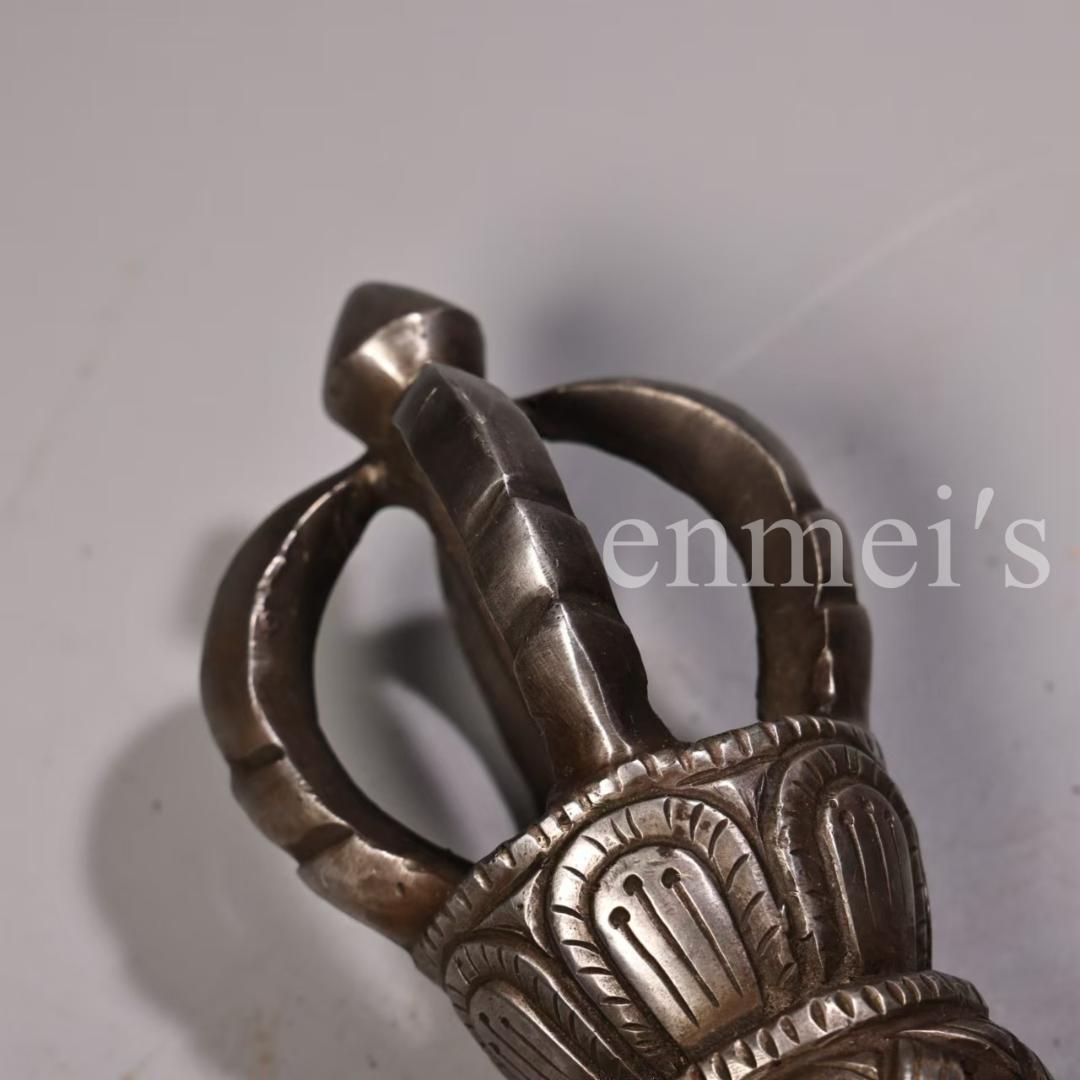 中国古美術・蔵伝工芸・旧チベット収寒鉄刻金剛降魔斧・文房置物・鎮宅辟邪・風水