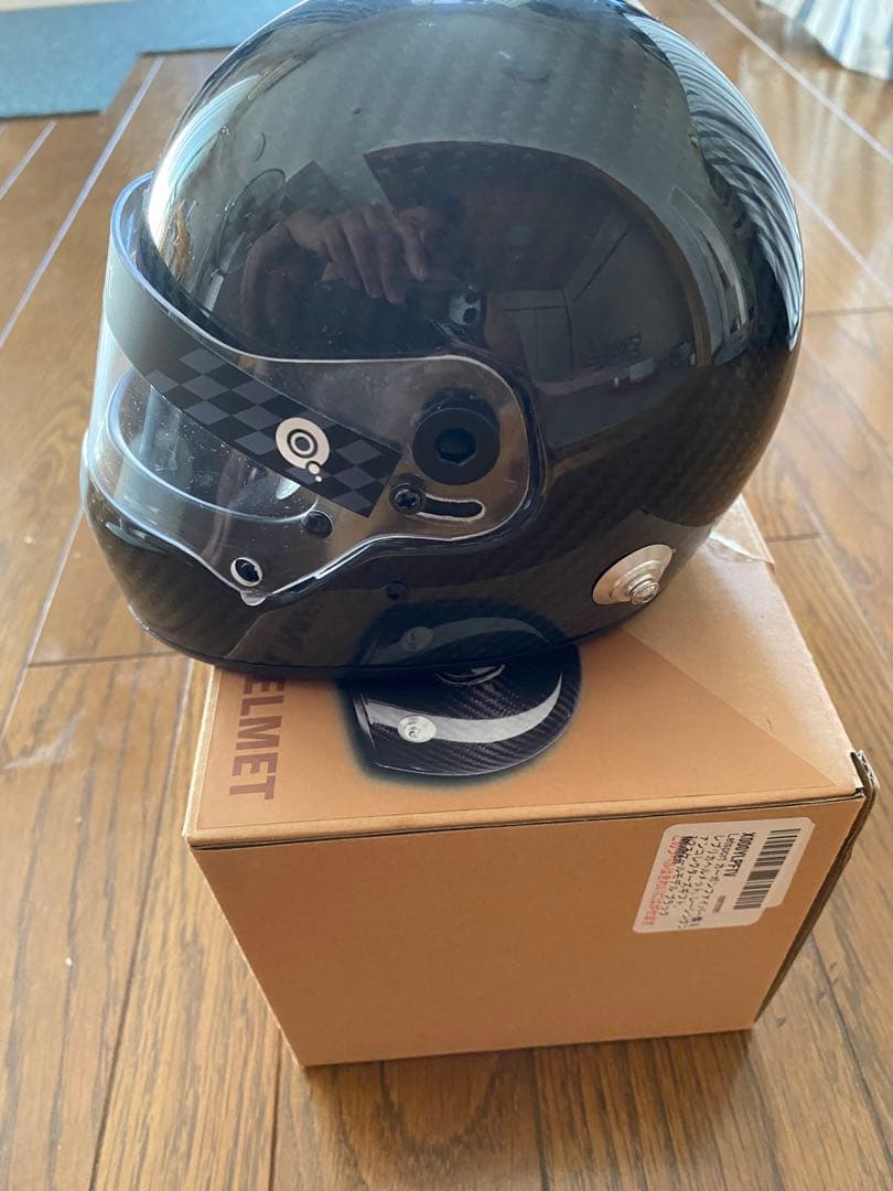 フルカーボン製　ヘルメット模型