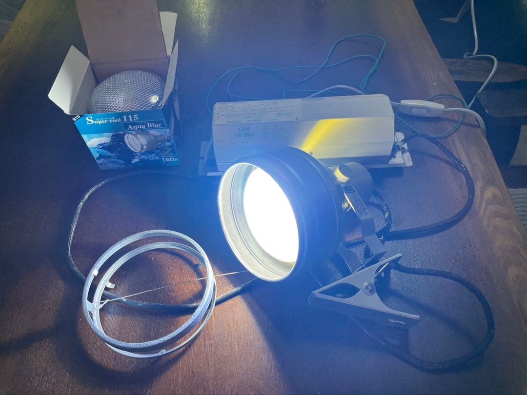 ⚫︎岡村電産スーパークール115 ⚫︎マリンブルー 照明球×2点（1点は未使用）