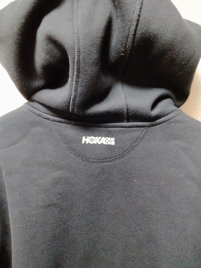 HOKA フード付きパーカー 黒