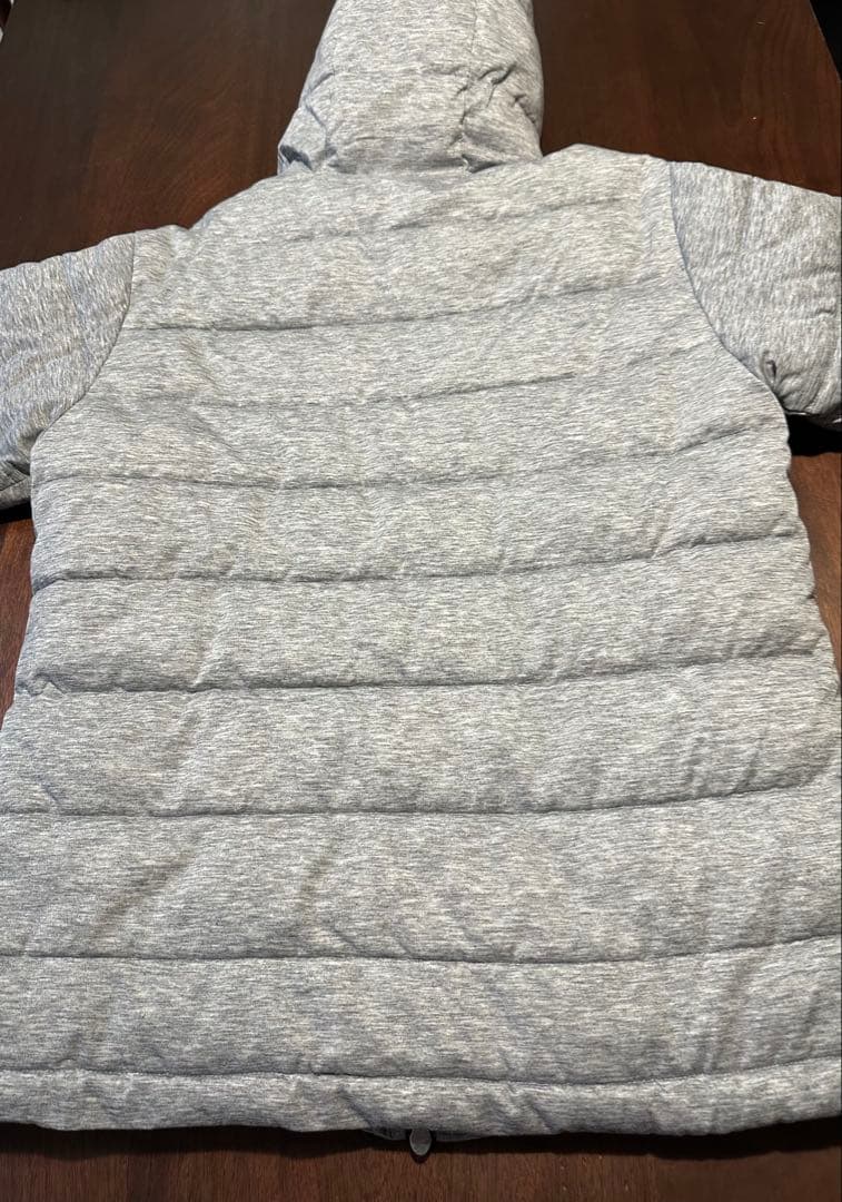 □YONEX フード付き中綿ジャケット グレーMサイズ