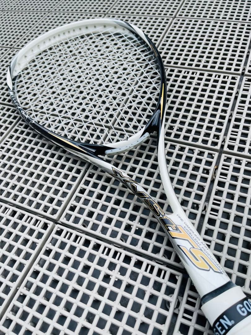 ソフトテニス　ラケット　Xyst