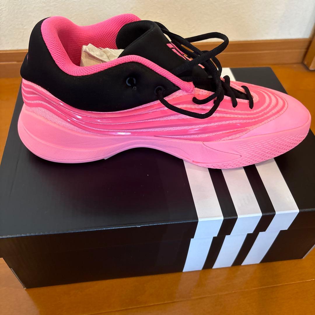 バスケットボールシューズ　adidas デイムX ピンク