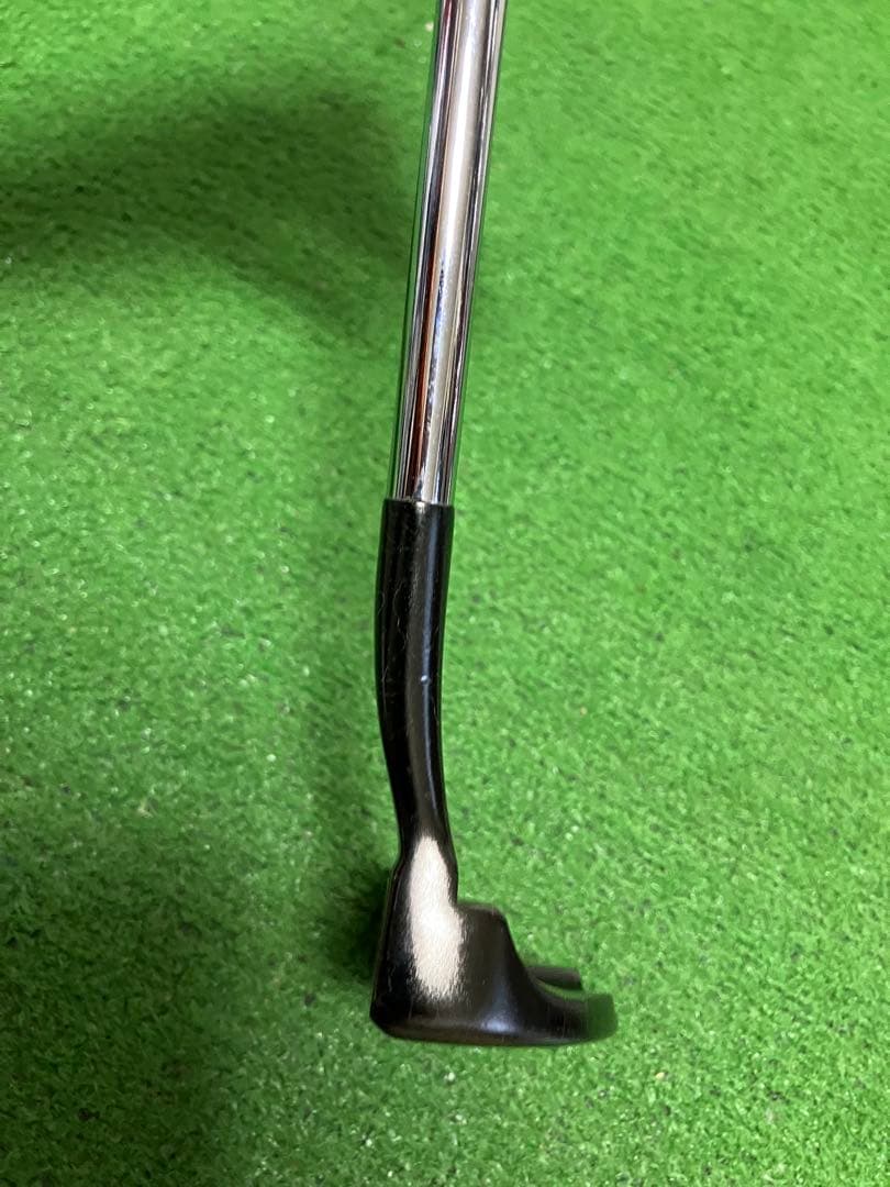 テーラーメイドROSSA L字型パター