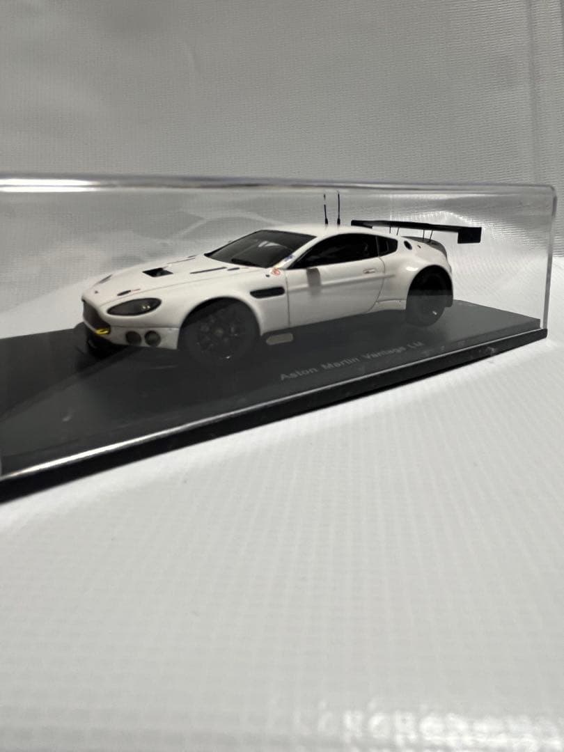 Aston Martin Vantage 限定100台　1/43