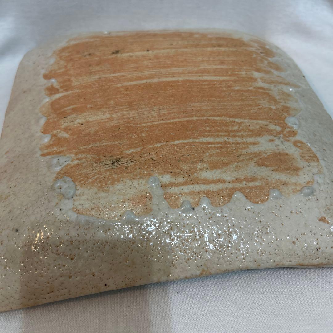 タ*ん様 岡部嶺男　絵志野　八寸　共箱