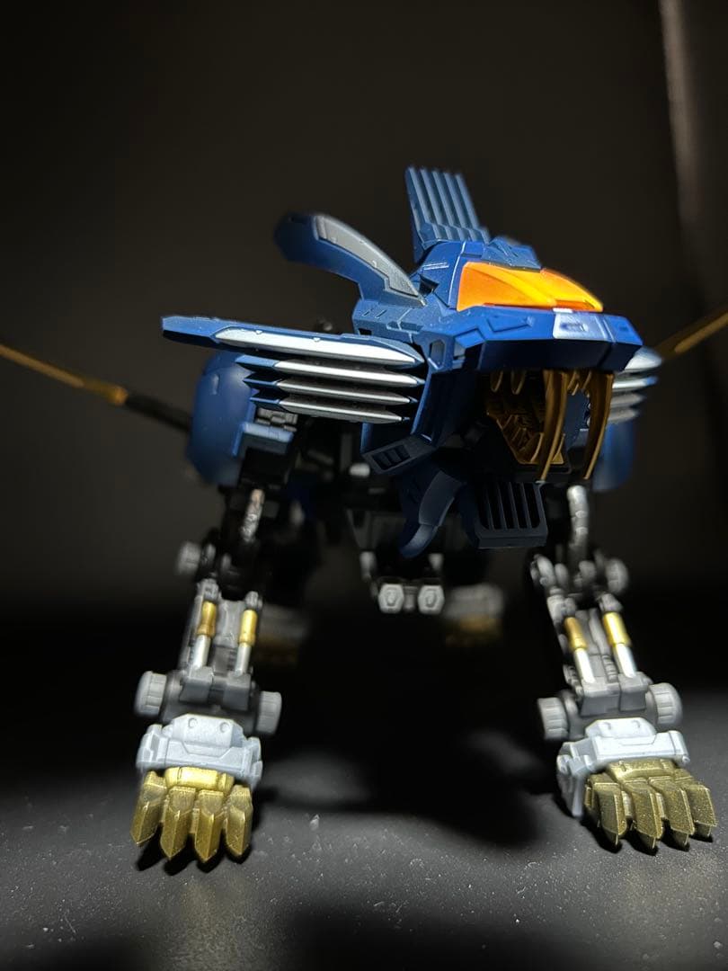 ゾイド　リアライズ　ブレードライガー　全塗装品