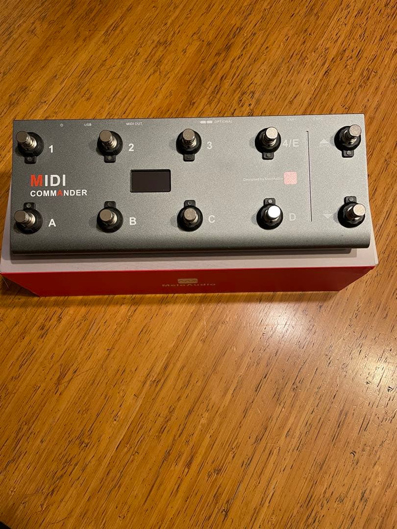 MIDI COMMANDER MIDIコントローラー