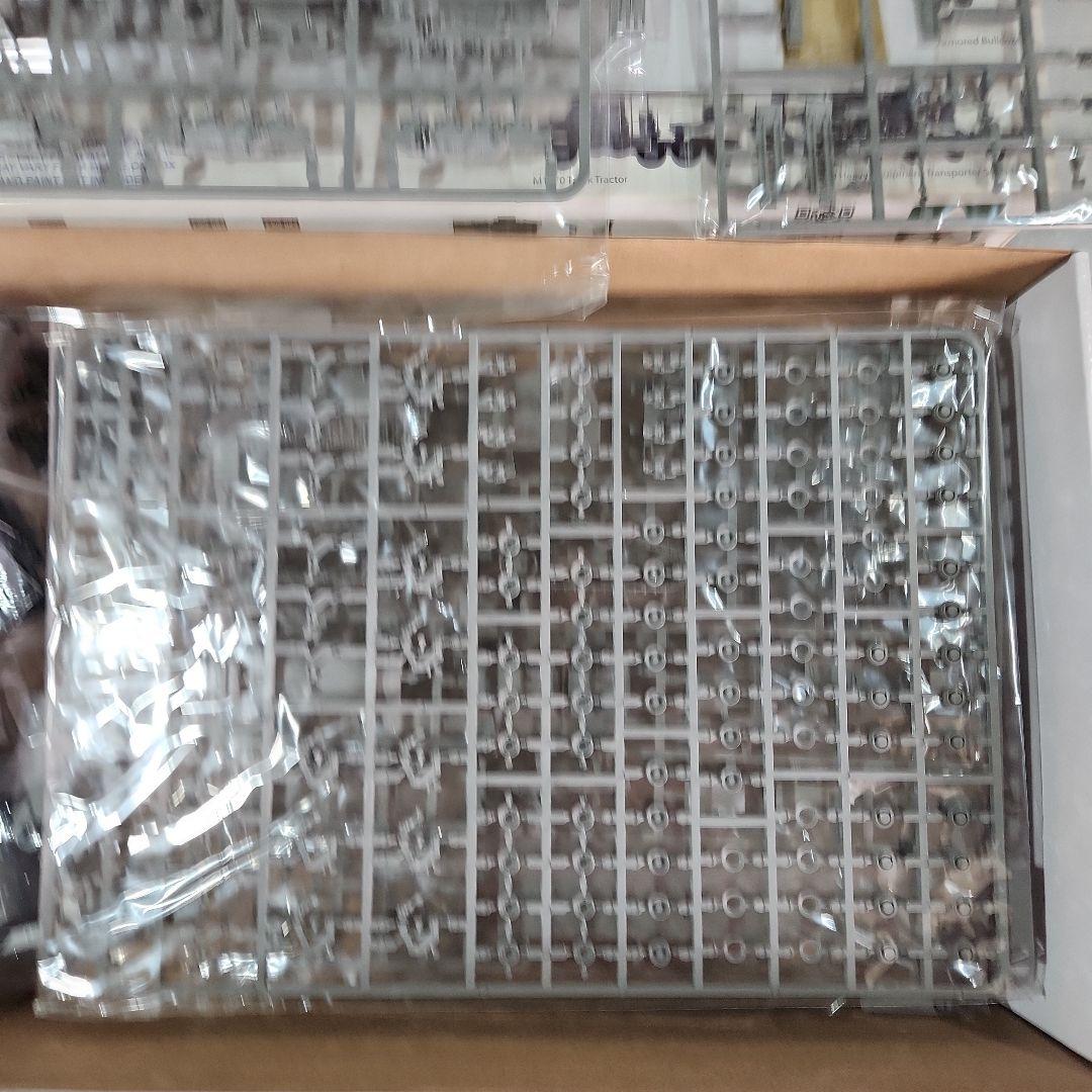 1/72 タコム「M1070 & M1000 W/D9R」