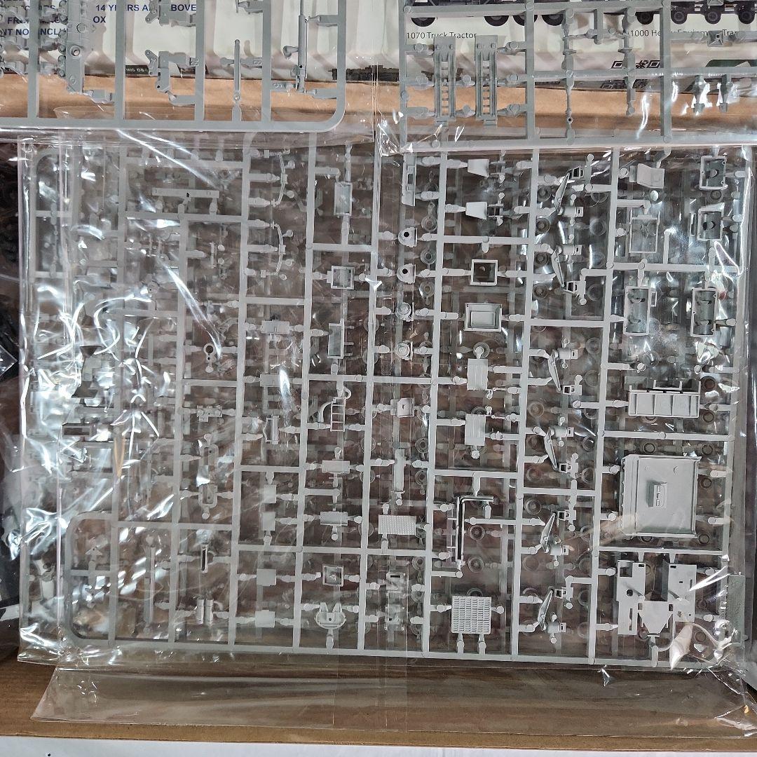 1/72 タコム「M1070 & M1000 W/D9R」