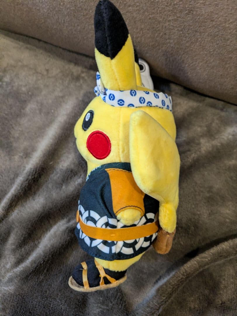 ポケモンセンター限定 火消し姿のピカチュウ ぬいぐるみ