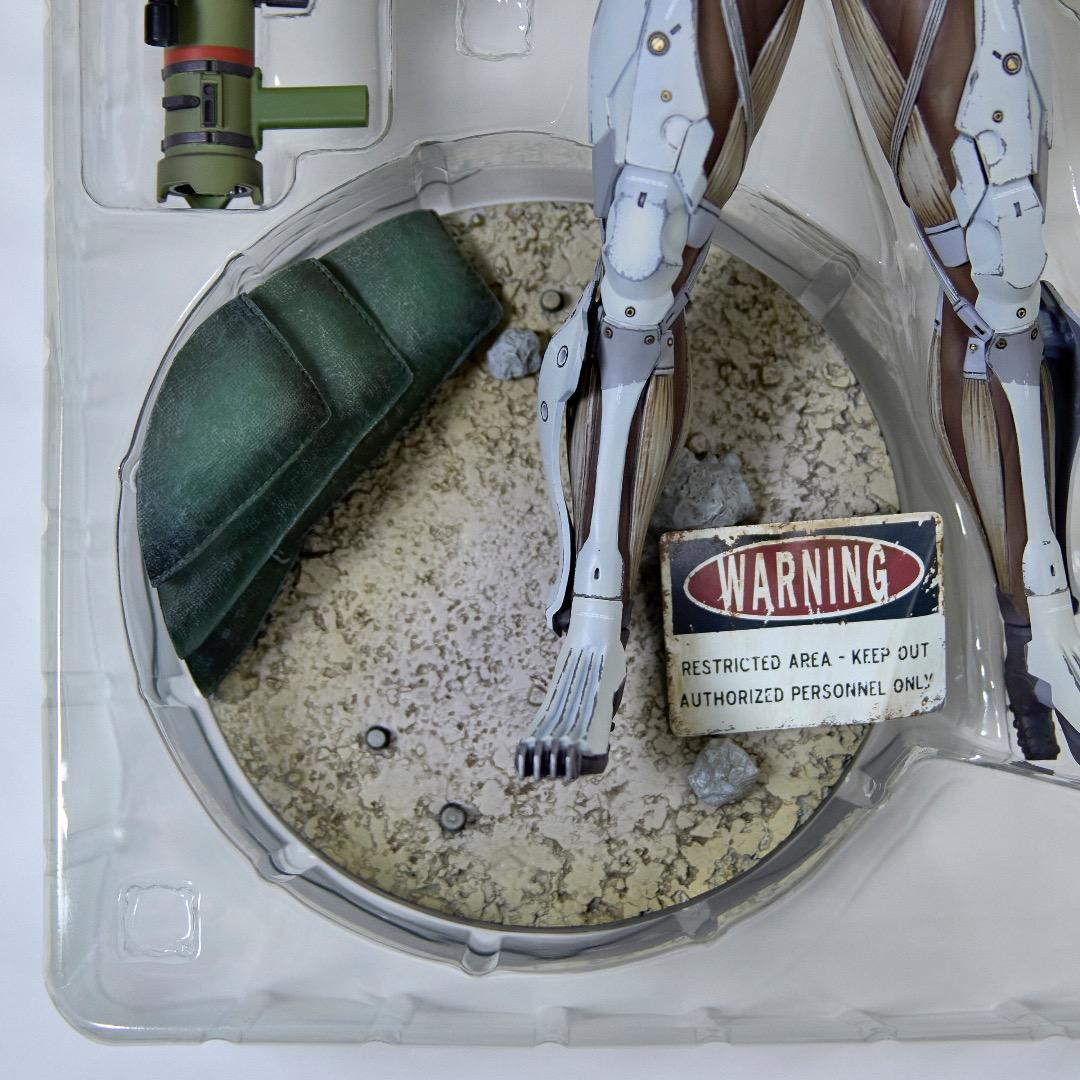 雷電ホワイトアーマーVer.　メタルギアソリッドV グランドゼロス スタチュー