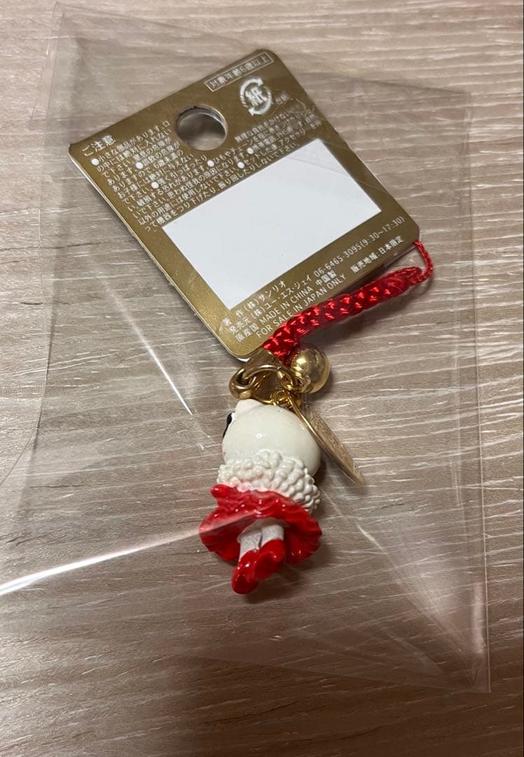 激レア◎USJ限定◎カラードレス(赤)キティ◎根付けストラップ