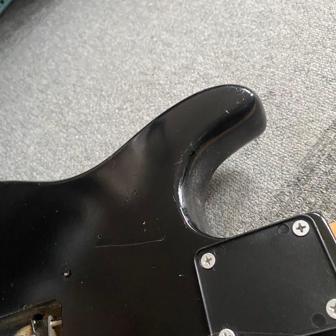 ストラトキャスター F社ロゴ ドット バディガイシグ コンポーネントギター