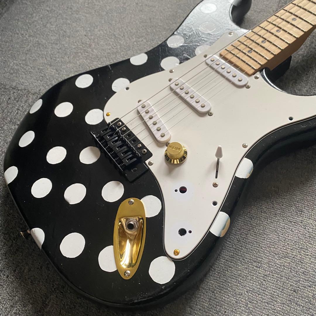 ストラトキャスター F社ロゴ ドット バディガイシグ コンポーネントギター