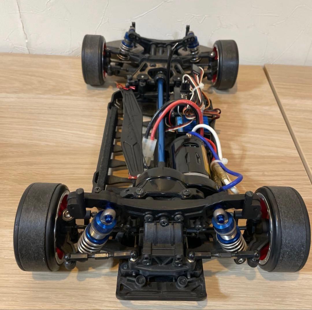 美品　ヨコモ 形式名　不明　ドリフト系 シャーシ　ベース部品取りに YOKOMO