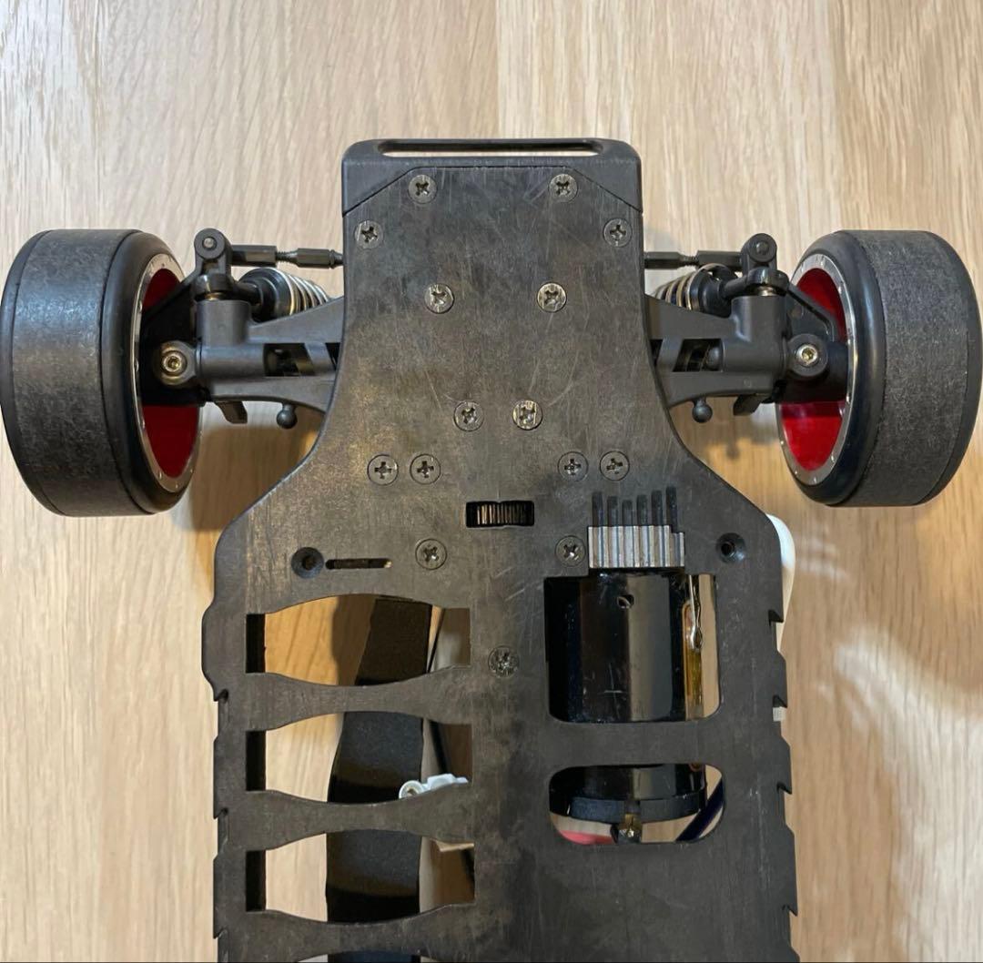 美品　ヨコモ 形式名　不明　ドリフト系 シャーシ　ベース部品取りに YOKOMO