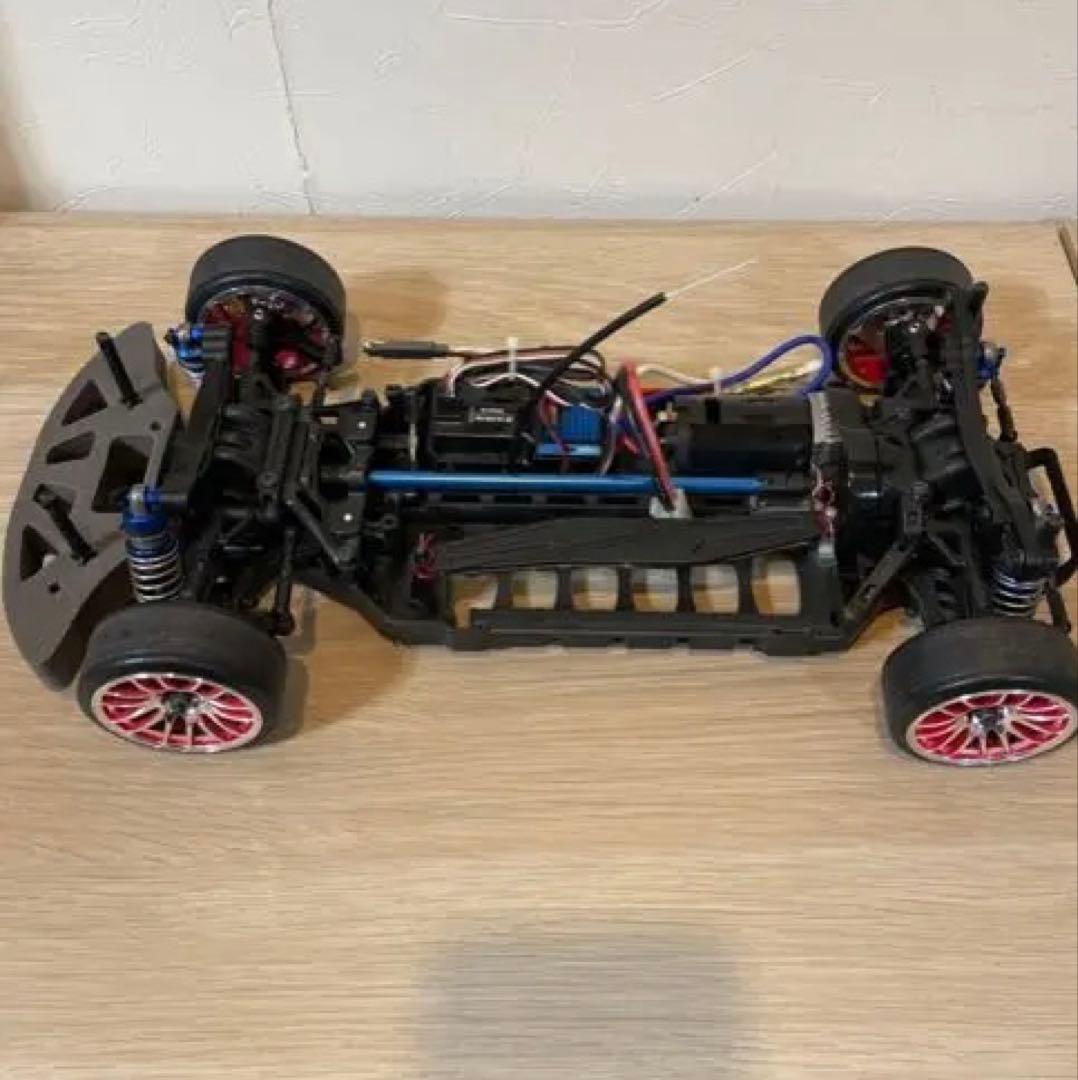 美品　ヨコモ 形式名　不明　ドリフト系 シャーシ　ベース部品取りに YOKOMO