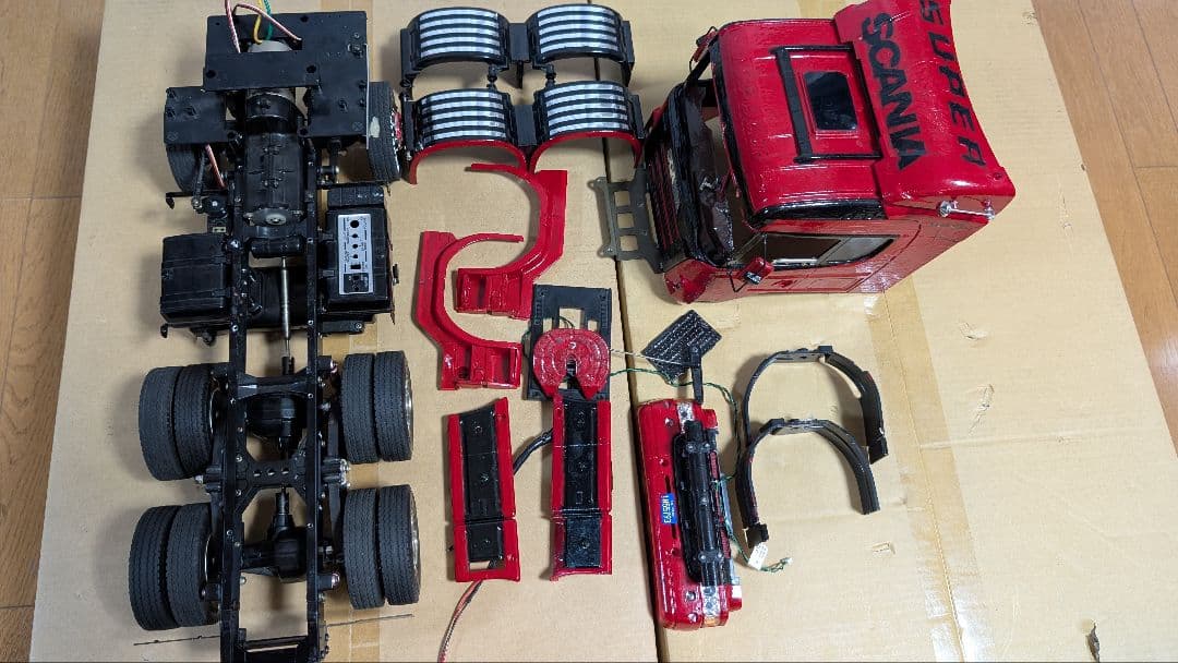 1/14 タミヤ スカニア 6×4 シャシ キャビン シャーシ MAN トラック