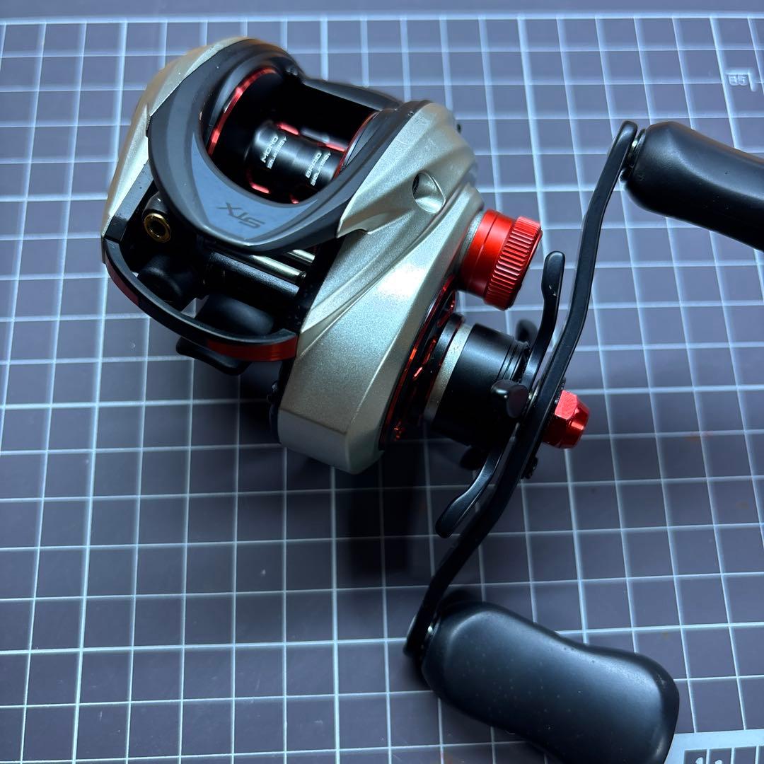 アブ　Abu レボ5 STX LP-L REVO5替えスプール2個付き