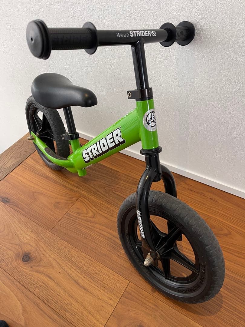 STRIDER ストライダー 12インチ　バランスバイク　グリーン
