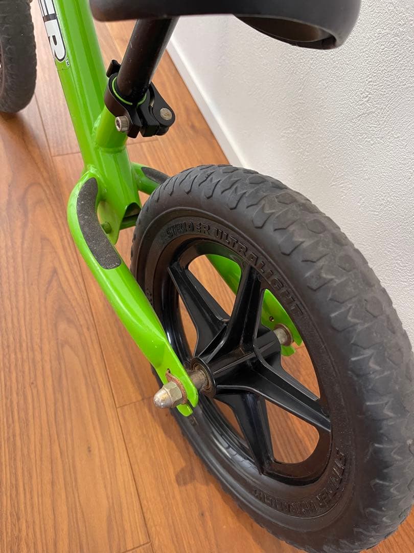 STRIDER ストライダー 12インチ　バランスバイク　グリーン
