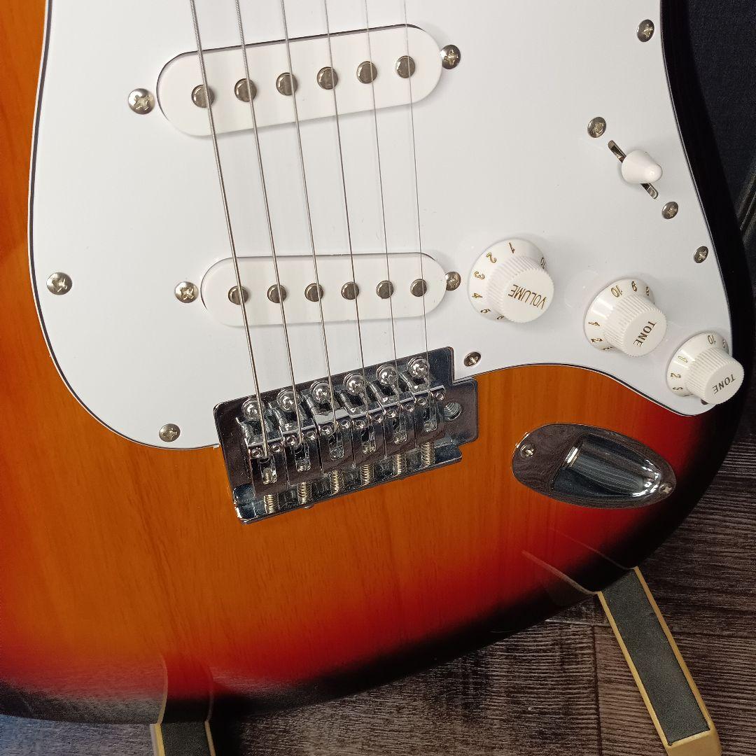 美品 新品弦 初心者 ビギナー エレキギター ストラトキャスター ST