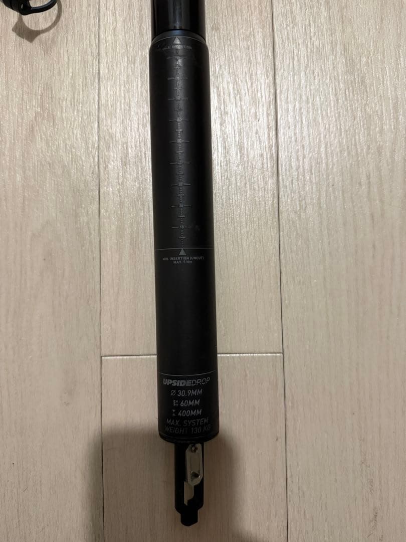 DT Swiss D 232 One ドロッパーシートポスト 60mmトラベル