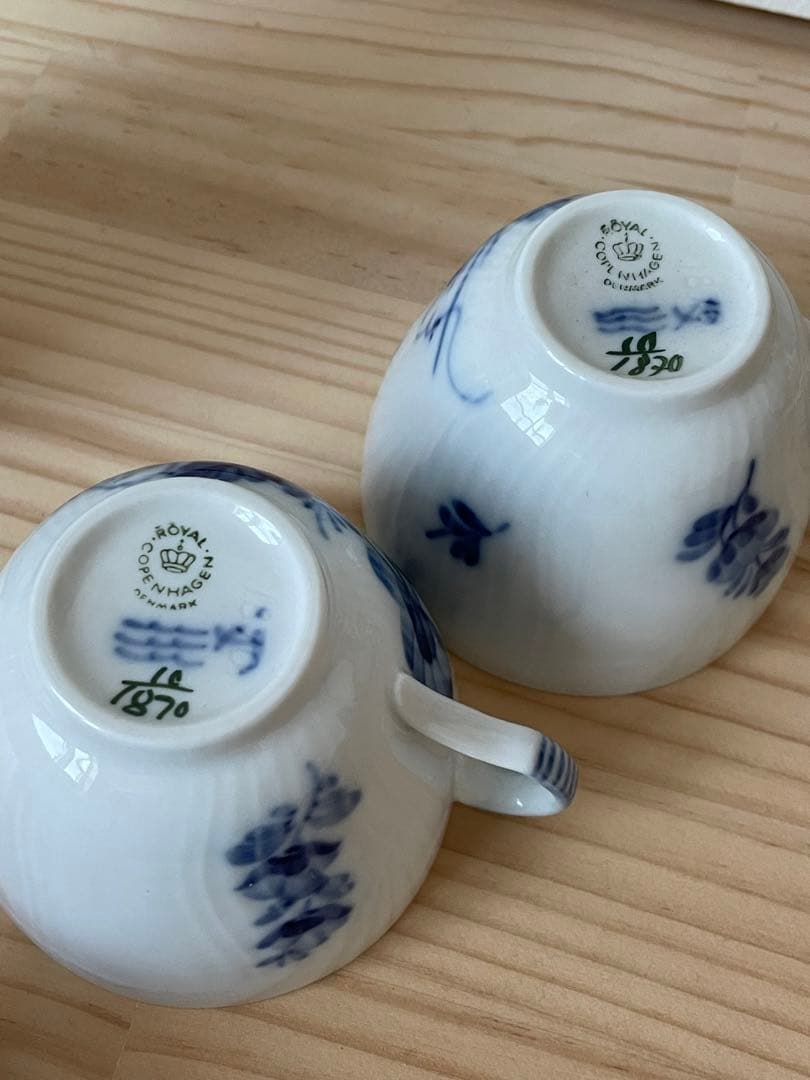 ロイヤルコペンハーゲン ボトル ブルーフラワー蓋付きボトルとティーカップセット