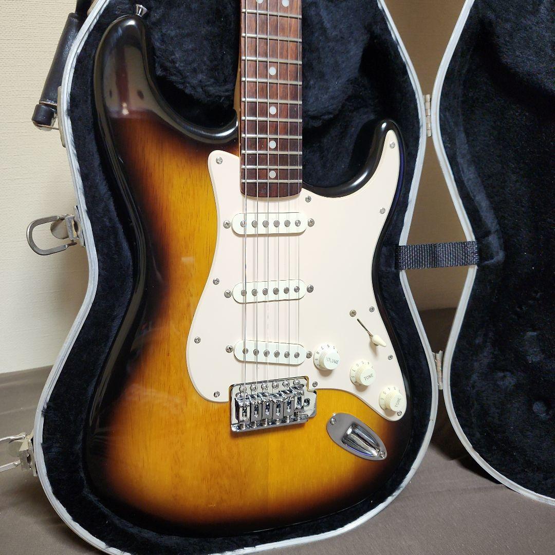 Squier by Fender ストラトキャスタータバコサンバースト