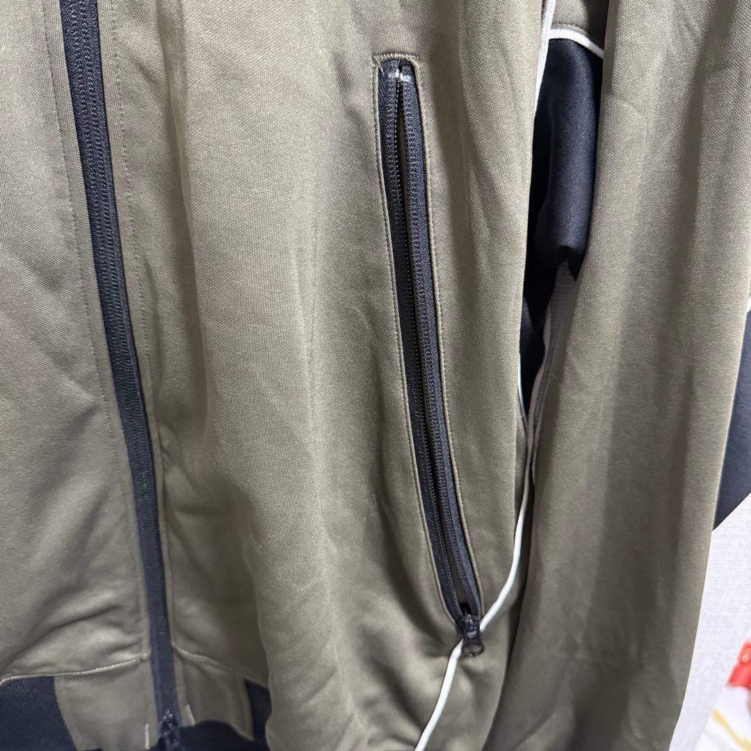 &MOSS ジャージ　ジャケット　モスグリーン　M ほぼ未使用　美品　現行品