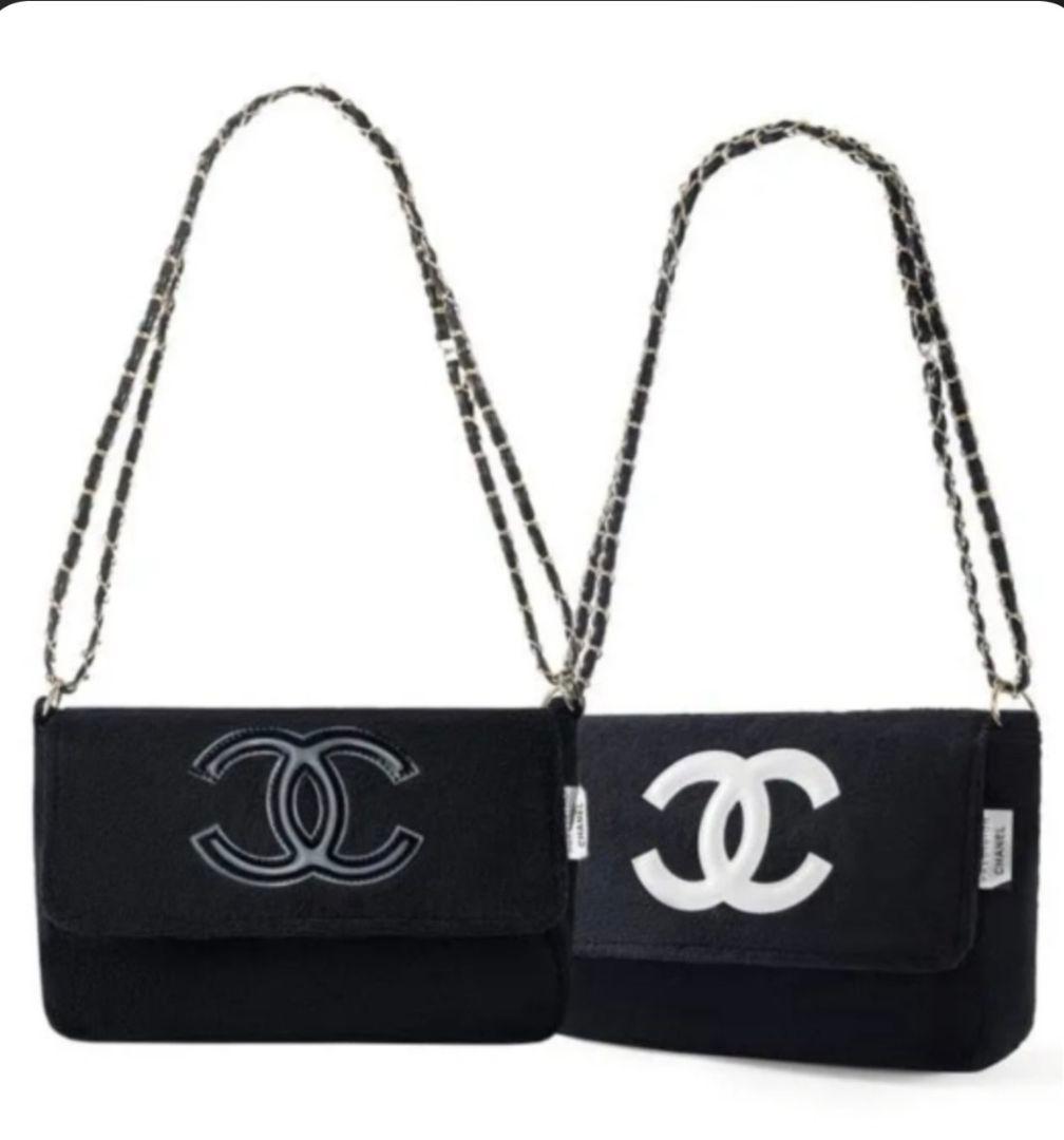 CHANEL ノベルティ ブラックショルダーバッグ ブラックロゴ付き