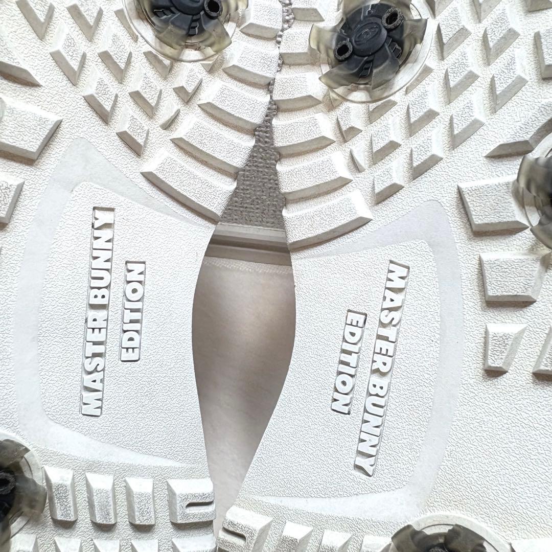 美品 MASTER BUNNY EDITION エアソールスパイク1992302