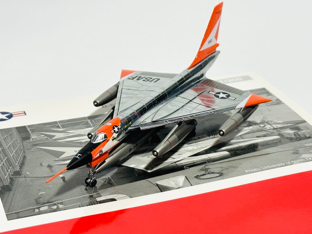 航空機・ヘリコプター HERPA 1/200 Convair XB-58 Hustler