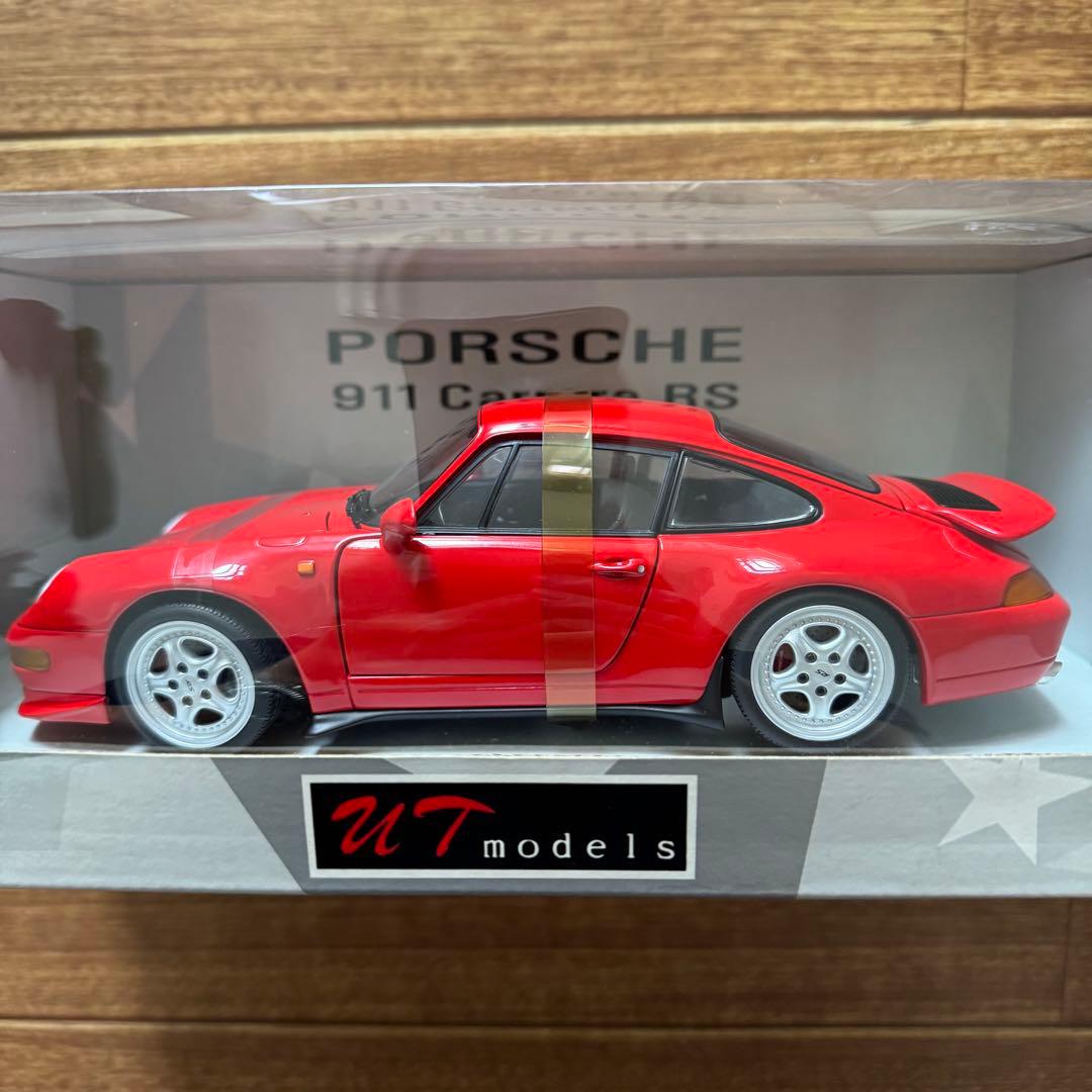 未使用品　レア！UTモデルズ 1/18 ポルシェ911カレラRS 赤