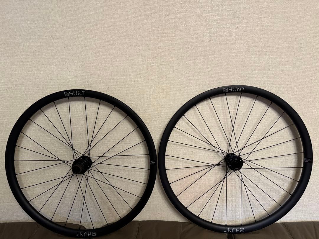 HUNT 30 CARBON GRAVEL DISC ホイール