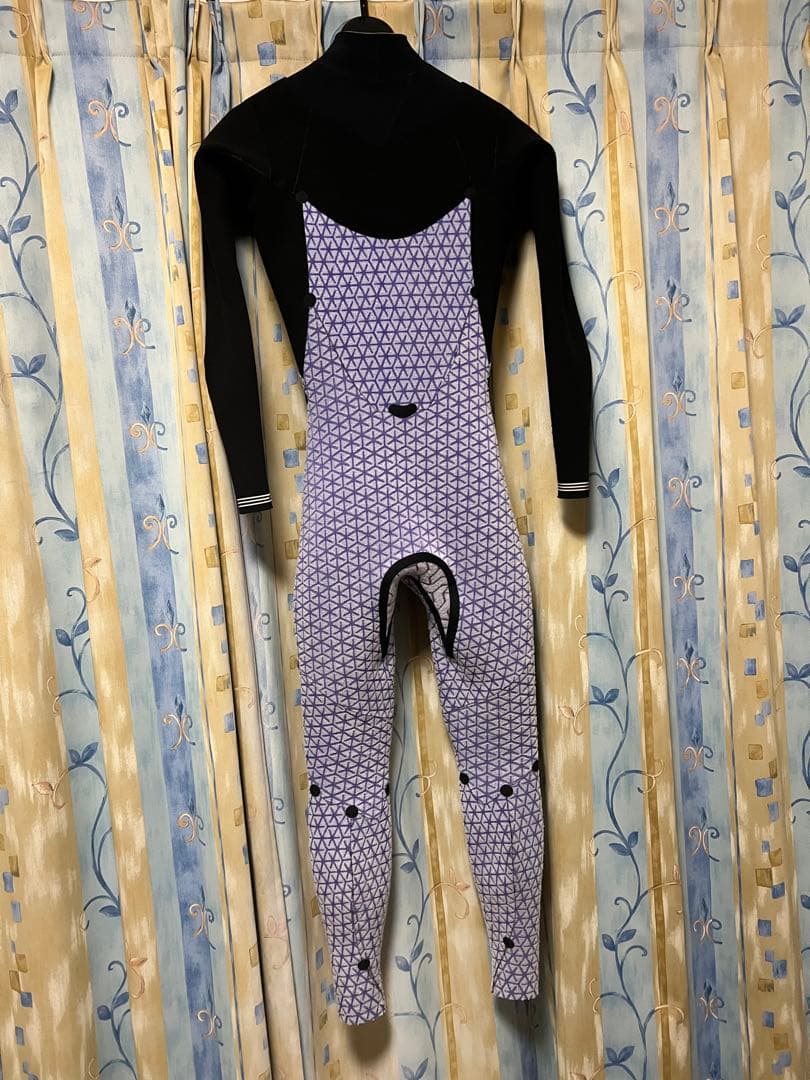 2022オーダー　BILLABONGウェットスーツ　フルスーツ　オーダー