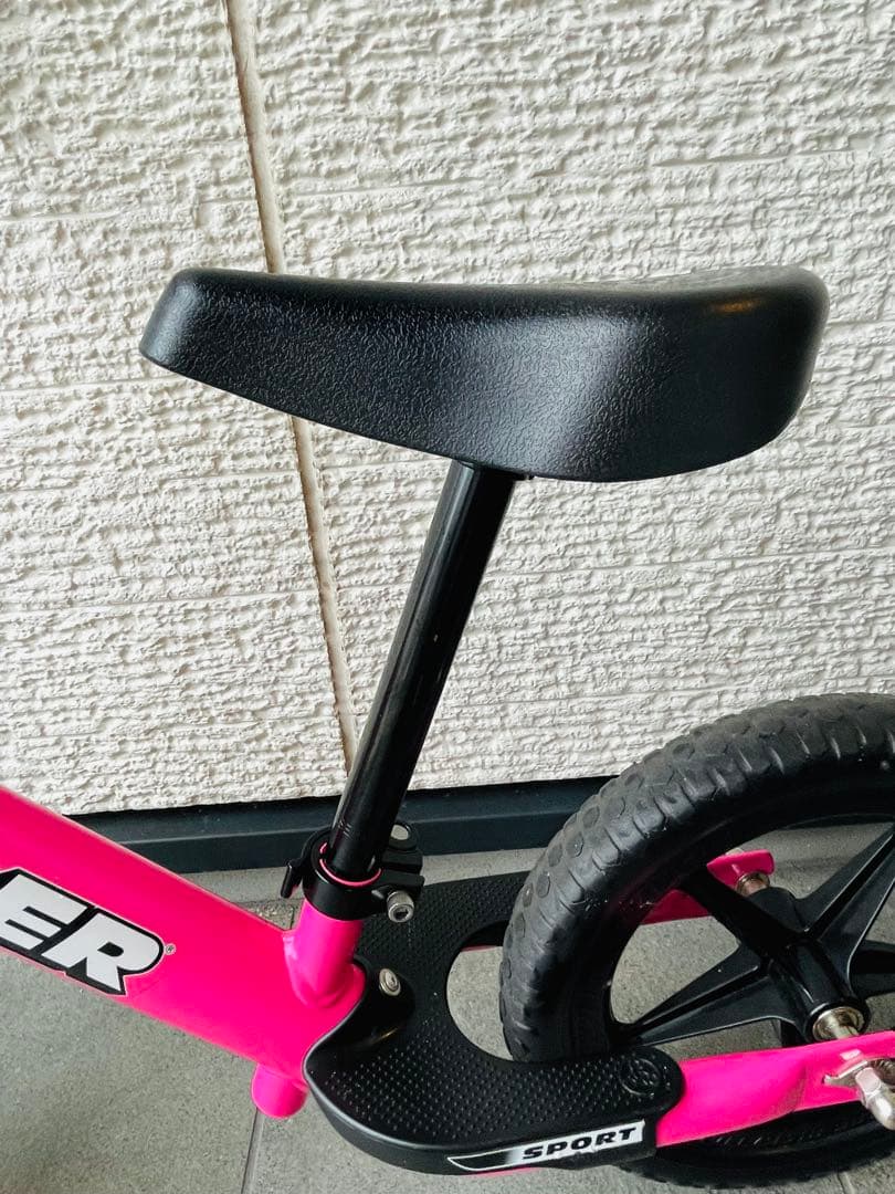 ストライダー　スポーツモデル　ピンク 12インチ