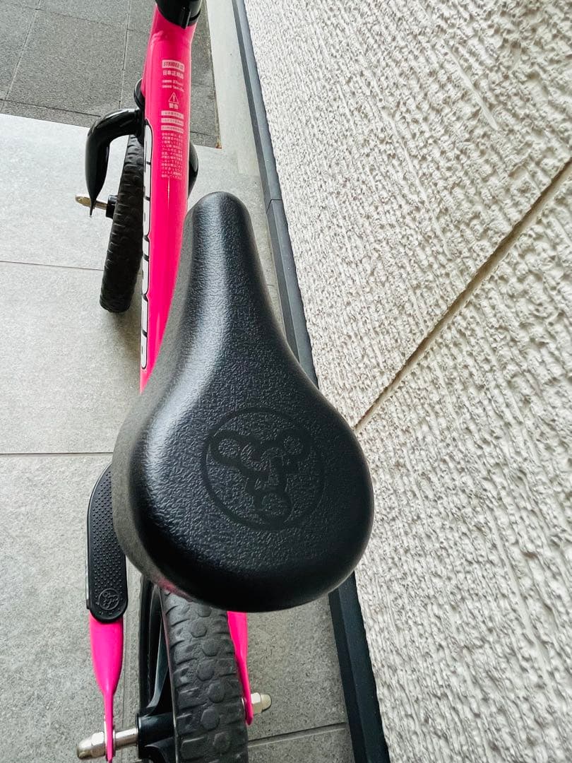 ストライダー　スポーツモデル　ピンク 12インチ