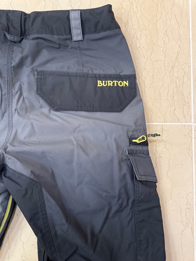 一回のみ使用　BURTON スノーボードパンツ ブラック/イエロー M