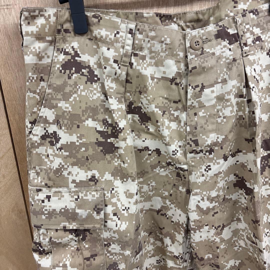 アメリカ軍　迷彩服上下セットとハット　0127o0138