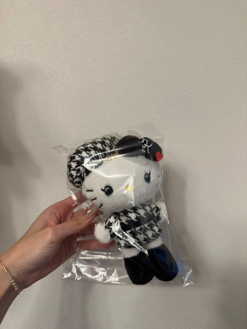 【2点セット】ハローキティ バースデードール モノクロガーリーふたごコーデ限定