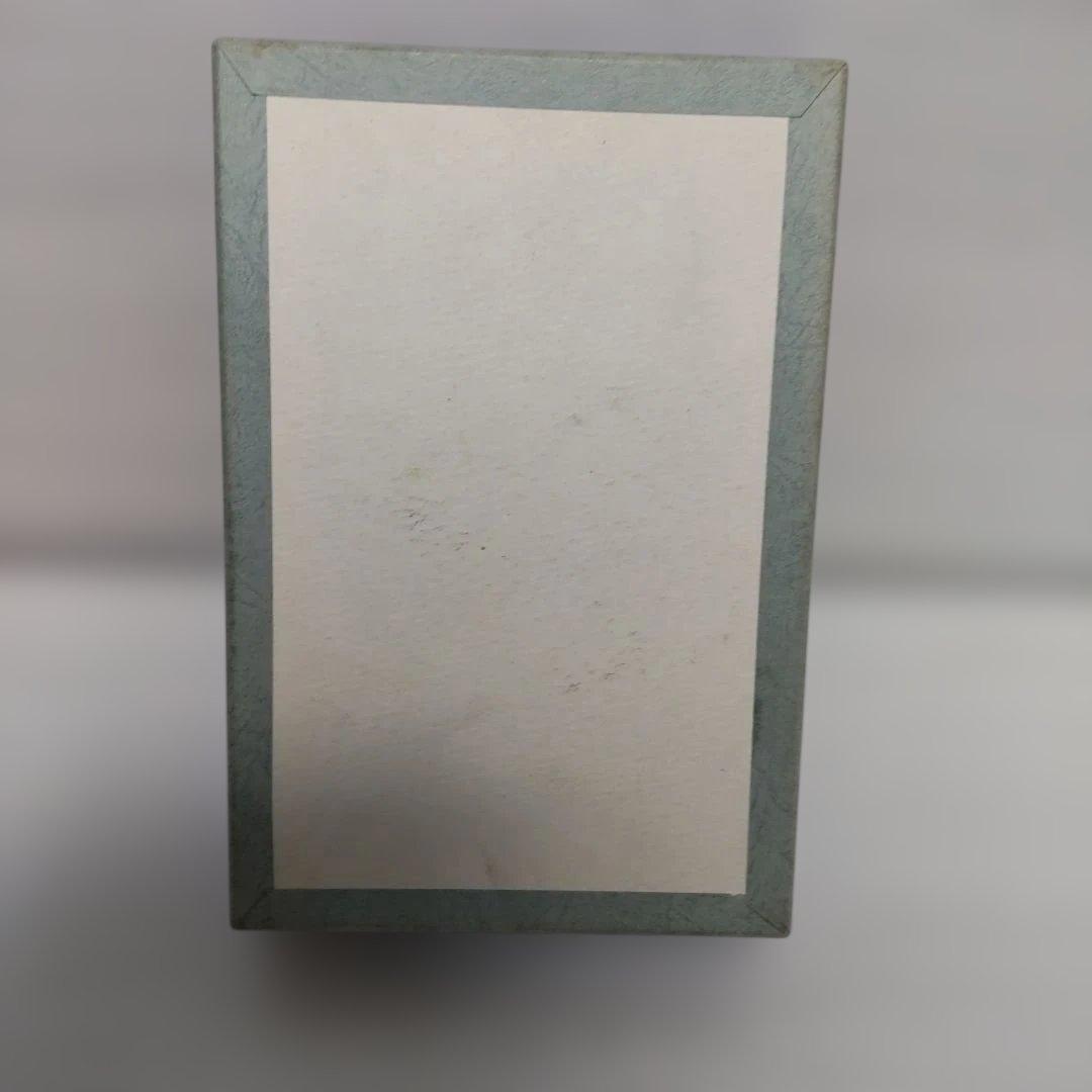 一水庵 黒と金の葉形陶器 箱付き