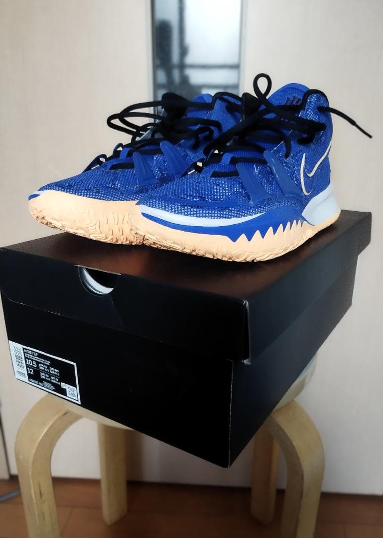 NIKE KYRIE 7　 ナイキ カイリー7
