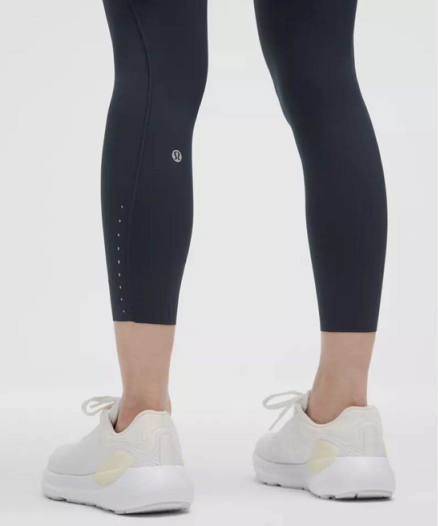 新品タグ付　ルルレモン　fast and free アジアフィットS