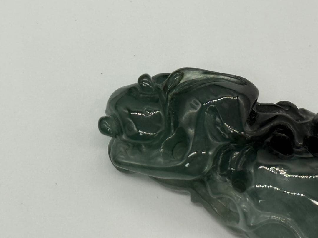 中国　本翡翠　蝙蝠　重さ24g 送料込み250530