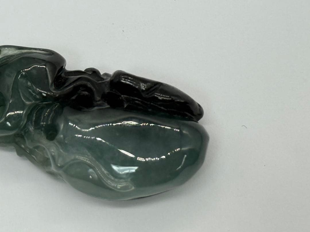 中国　本翡翠　蝙蝠　重さ24g 送料込み250530