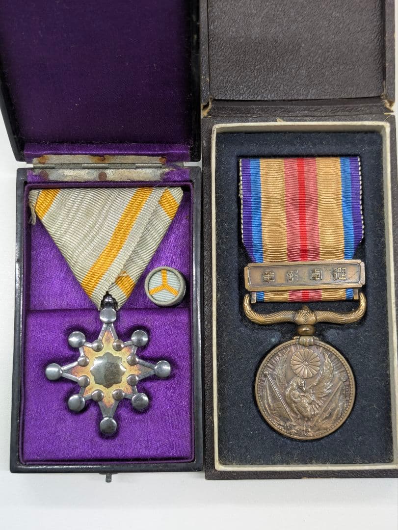 旧日本軍 勲章セット 勲六等単光旭日章／支那事変従軍記章 箱付き