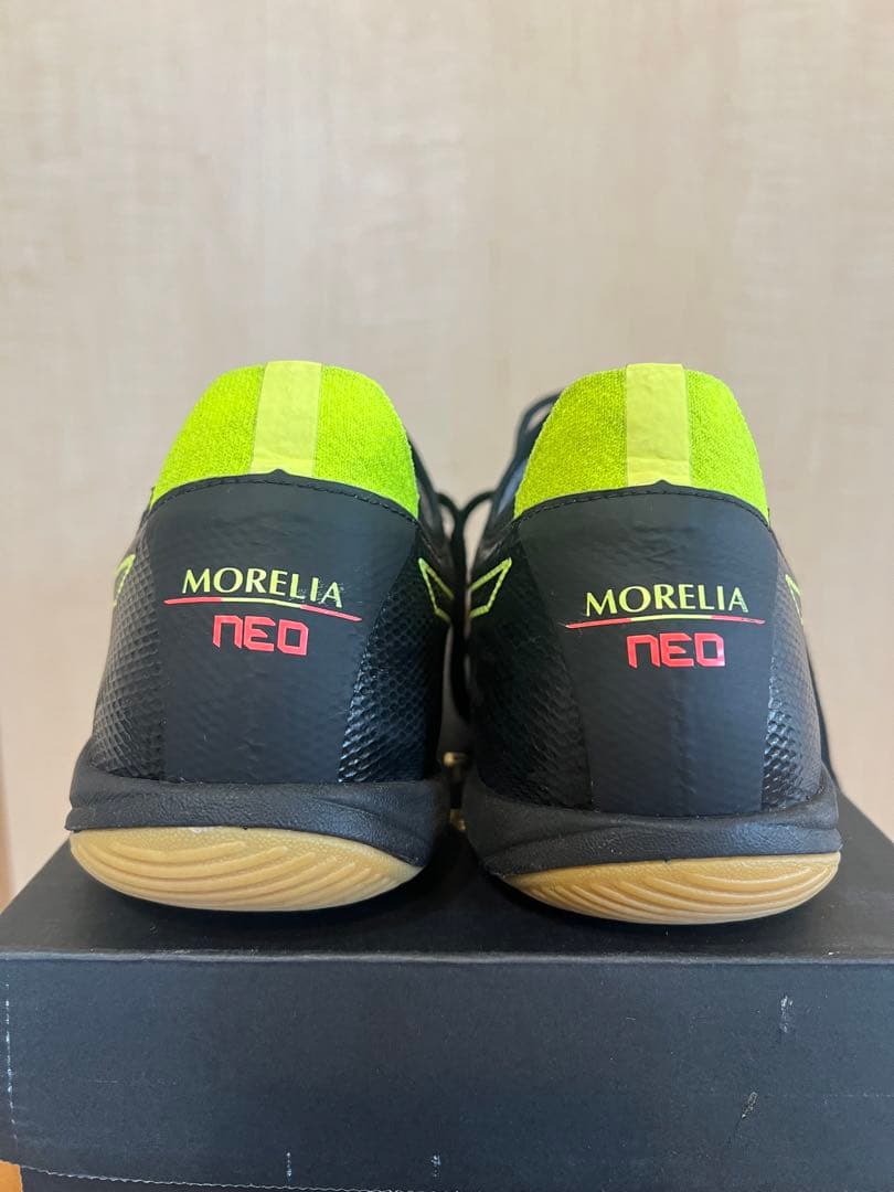 【美品】モレリアネオ SALA β JAPAN IN フットサルシューズ